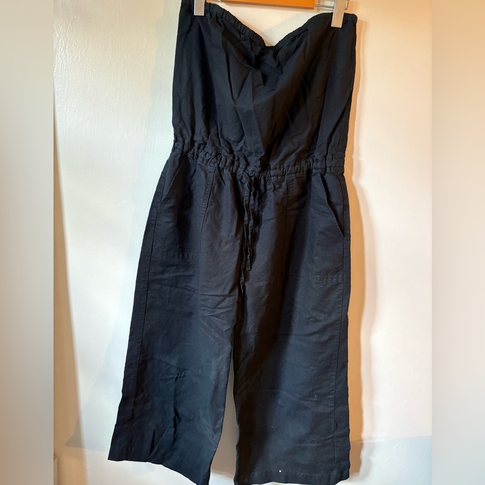 GAP Black Sleeveless Jumpsuit
